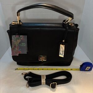Cameleon Women's Black Purse Turn Lock. Crossbody Strap NWT *See Photos & Notes*